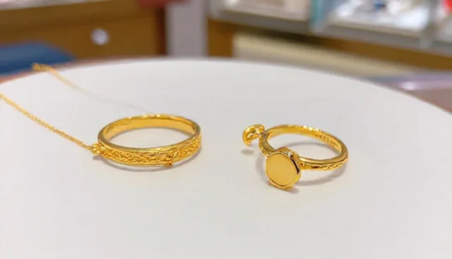 仓储配送中黄金饰品套装材料选择的难点与应对策略